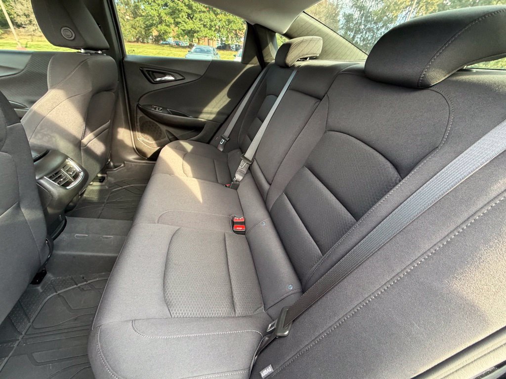 Used 2024 Chevrolet Malibu LT w/ LPO, Floor Liner Package FWD image 8