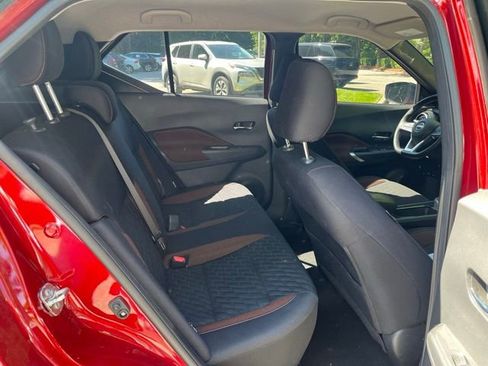 Used 2023 Nissan Kicks SR w/ Interior Electronics Package FWD image 12