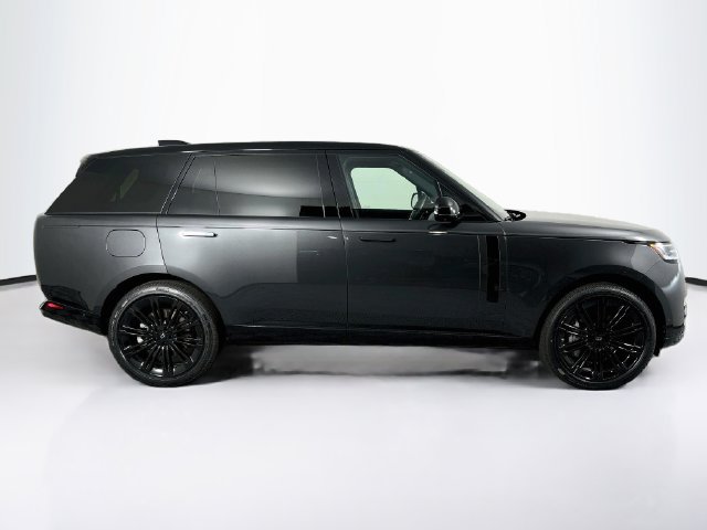 New 2027 Land Rover Range Rover Long Wheelbase SE AWD/4WD image 4