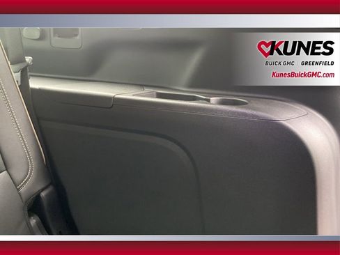 New 2026 GMC Yukon XL Elevation image 39