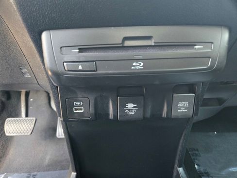 Certified 2023 Honda Odyssey Touring image 19