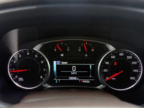 Used 2019 GMC Acadia SLT w/ LPO, Floor Liner Package FWD image 18