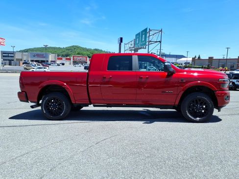 Used 2026 RAM 2500 Limited AWD/4WD image 7