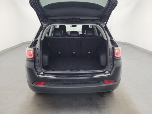 Used 2019 Jeep Compass Latitude image 29