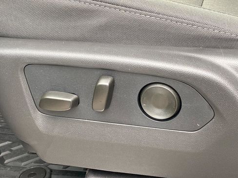 New 2026 Chevrolet Silverado 1500 LT image 18