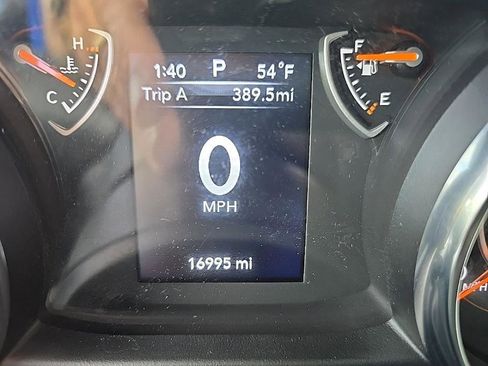 Used 2022 Jeep Wrangler Sport image 14