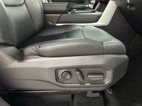 Used 2025 Toyota Tundra Platinum AWD/4WD image 61