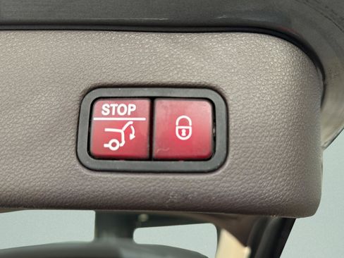 Used 2017 Mercedes-Benz GLE 350 image 41