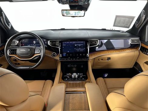 Used 2022 Jeep Grand Wagoneer Series III w/ Flexible Seating Group image 21