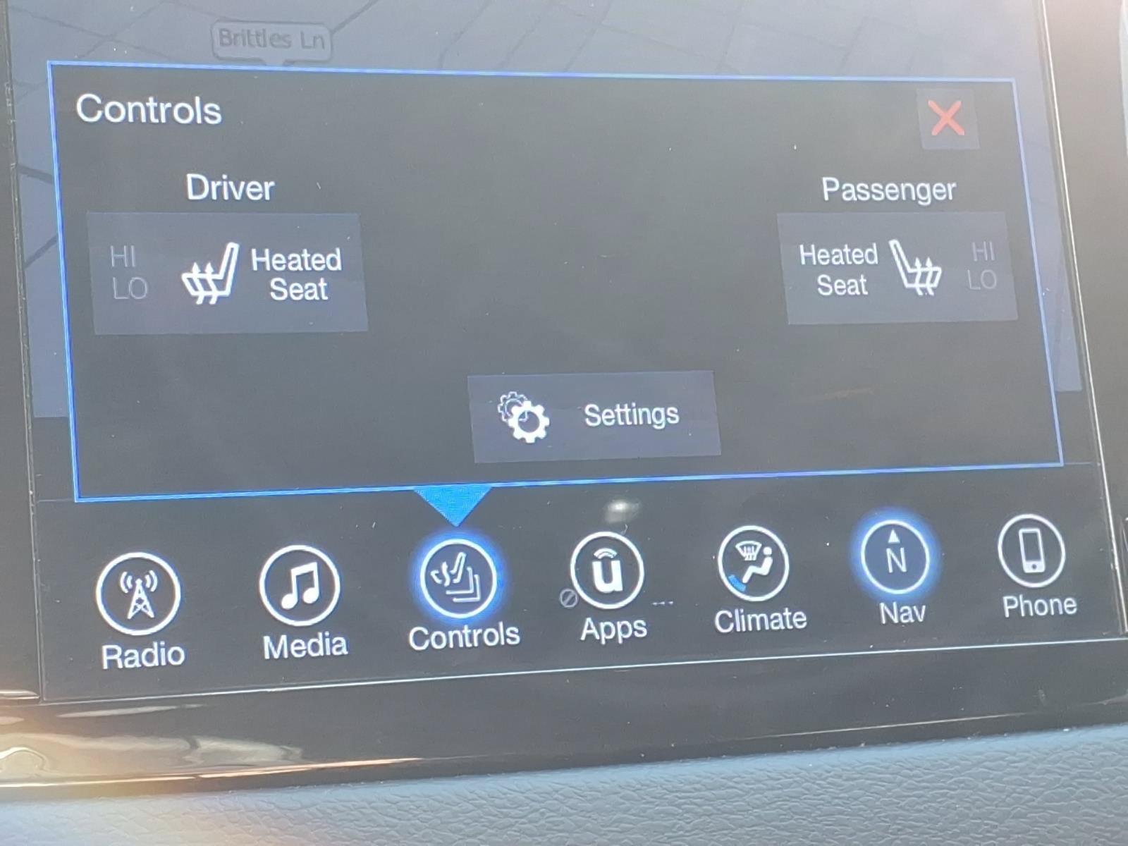 Used 2017 Chrysler Pacifica Touring-L FWD image 9