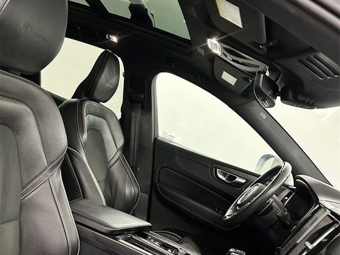 Used 2019 Volvo XC60 T6 R-Design w/ Protection Package Premier image 45