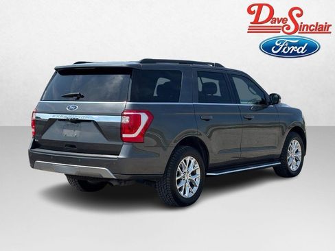 Used 2020 Ford Expedition XLT w/ Equipment Group 202A AWD/4WD image 7