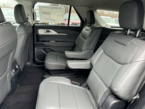New 2026 Ford Explorer Active w/ Active Comfort Package image 23
