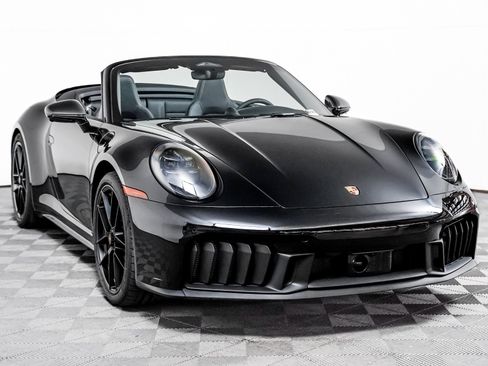 New 2026 Porsche 911 Carrera 4 GTS AWD/4WD image 9