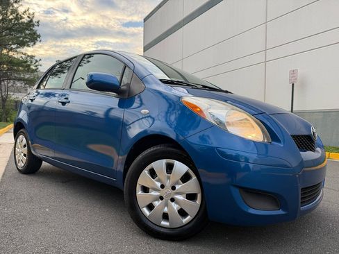 Used 2011 Toyota Yaris 4-Door Hatchback w/ PWR Pkg w/Steel Wheels FWD image 8