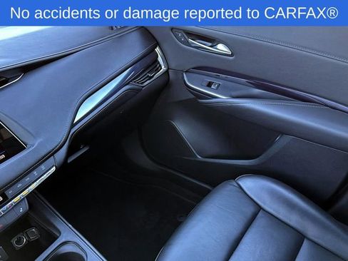 Certified 2023 Cadillac XT4 Luxury w/ Cold Weather Package image 29