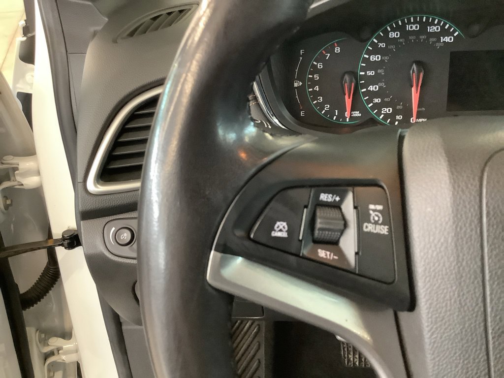 Used 2019 Chevrolet Trax LT w/ LT Convenience Package AWD/4WD image 8