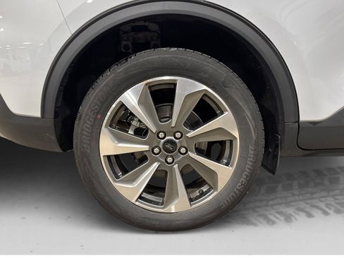 Used 2025 Ford Escape Platinum image 53