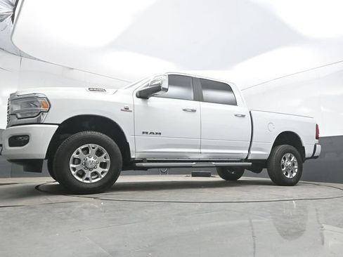 Used 2024 RAM 2500 Laramie AWD/4WD image 35