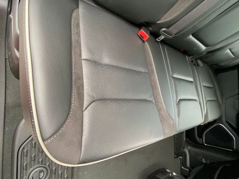 Used 2022 RAM 1500 Laramie image 24