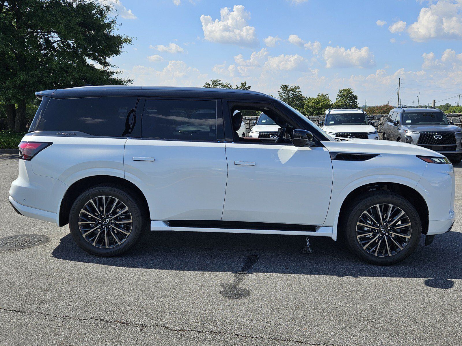 New 2027 INFINITI QX80 Autograph w/ Premium Cargo Package AWD/4WD image 5