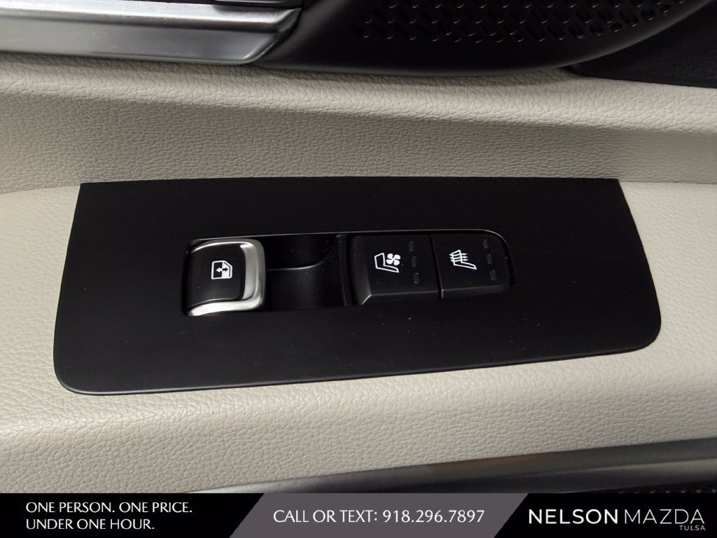 Used 2022 Kia Telluride SX w/ SX Prestige Package AWD/4WD image 36