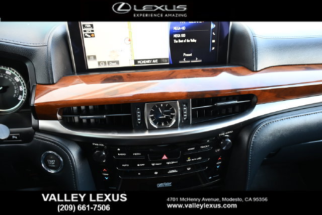 Used 2018 Lexus LX 570 4WD w/ Luxury Package image 9