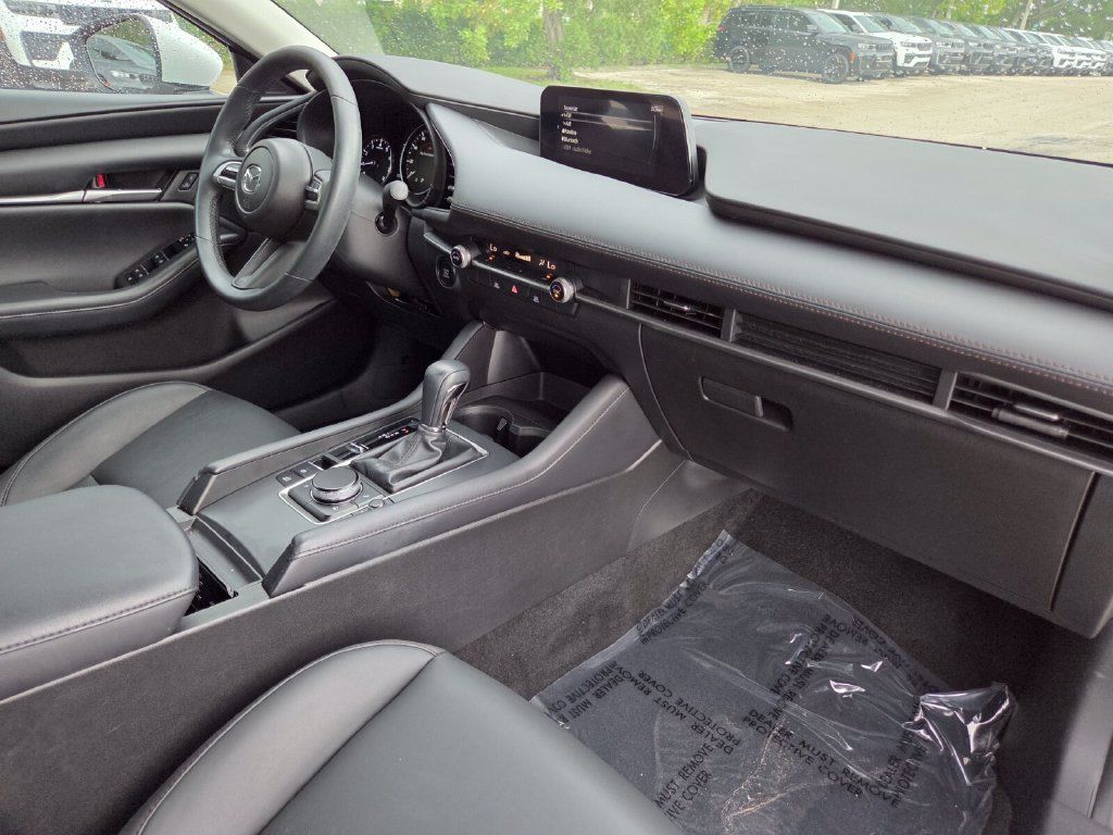 Used 2023 MAZDA MAZDA3 s FWD image 14