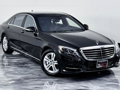 Used 2017 Mercedes-Benz S 550 4MATIC Sedan image 3