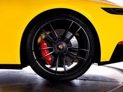 Used 2022 Porsche 911 Carrera GTS w/ Premium Package image 11