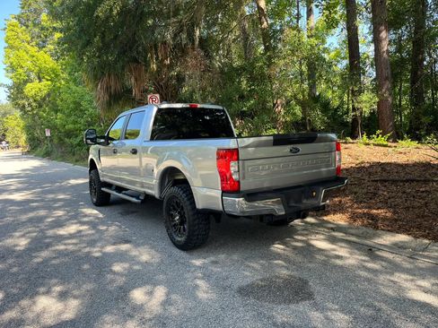 Used 2022 Ford F250 XL w/ STX Appearance Package AWD/4WD image 9