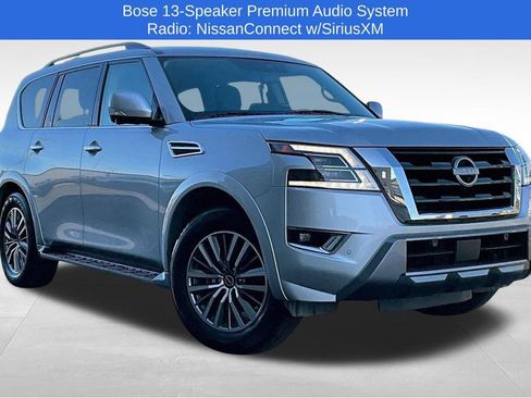 Used 2023 Nissan Armada SL w/ Captain's Chairs Package image 3