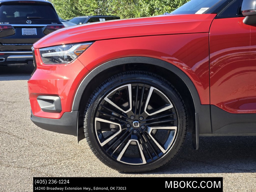 Used 2021 Volvo XC40 T5 R-Design w/ Advanced Package AWD/4WD image 6