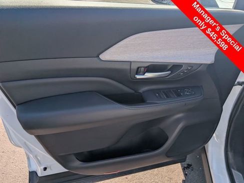 Used 2024 Toyota Grand Highlander Platinum image 15