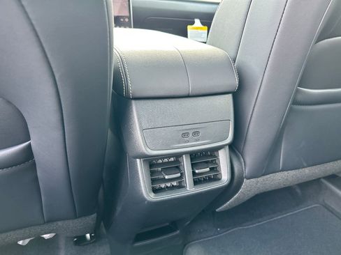 New 2026 GMC Terrain Elevation w/ Elevation Premium Package AWD/4WD image 31