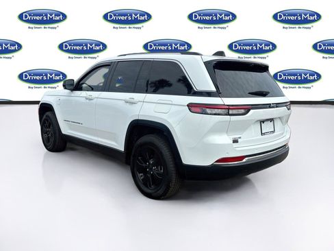 Used 2022 Jeep Grand Cherokee Limited 4xe w/ Luxury Tech Group II AWD/4WD image 5