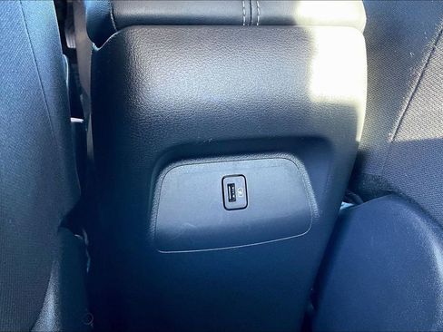 Used 2020 Nissan Sentra SV w/ Trunk Package image 25