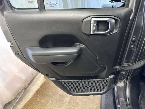 Used 2021 Jeep Wrangler Unlimited Sport AWD/4WD image 22