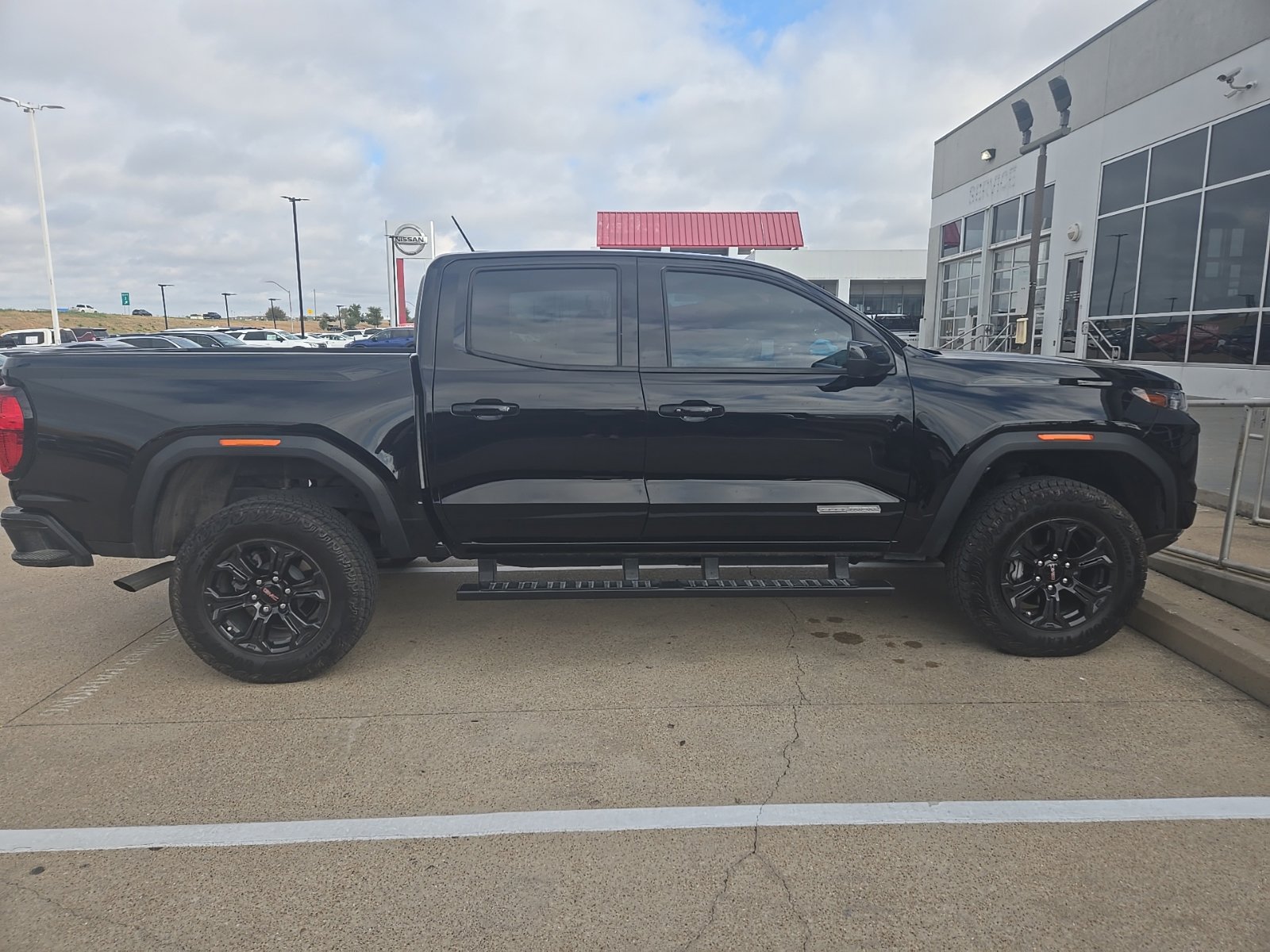 Used 2025 GMC Canyon Elevation w/ Convenience Package RWD image 4