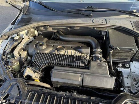 Used 2014 Volvo S60 T5 image 21