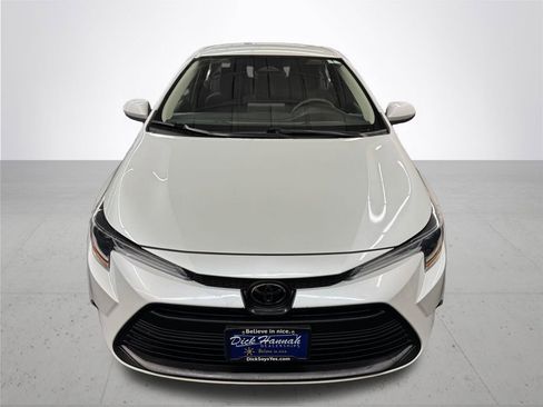 Used 2024 Toyota Corolla LE FWD image 11