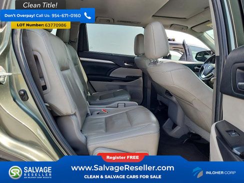 Used 2019 Toyota Highlander XLE FWD image 15
