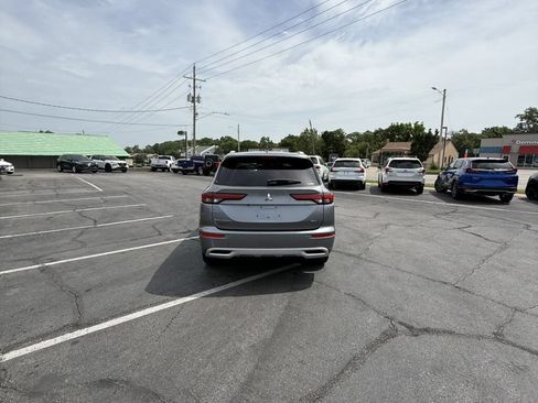Used 2022 Mitsubishi Outlander SEL AWD/4WD image 14