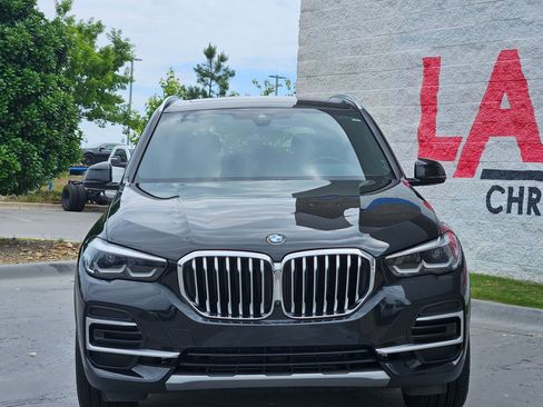 Used 2023 BMW X5 xDrive40i AWD/4WD image 2