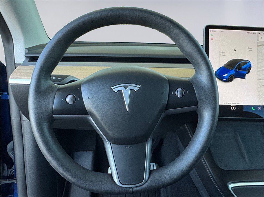 Used 2022 Tesla Model Y Performance AWD/4WD image 11