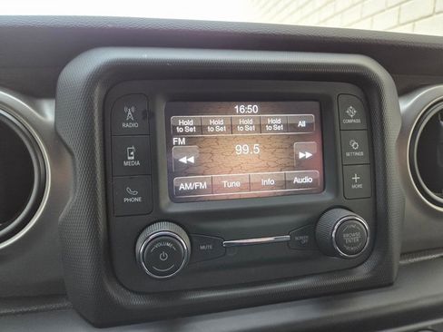 Used 2021 Jeep Wrangler Sport image 54