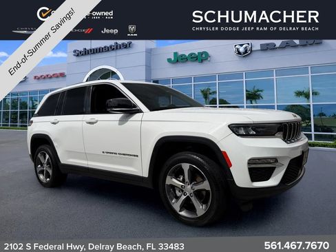 Certified 2023 Jeep Grand Cherokee Limited AWD/4WD image 1