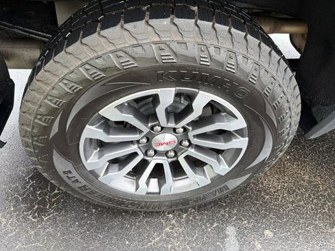 Used 2022 GMC Sierra 1500 AT4 AWD/4WD image 15