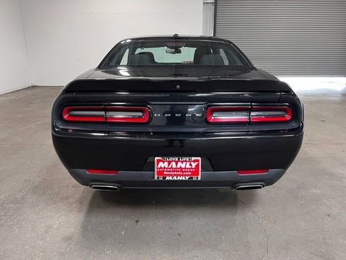 Used 2021 Dodge Challenger SXT RWD image 4