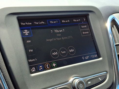 Used 2023 Chevrolet Equinox LT FWD image 16
